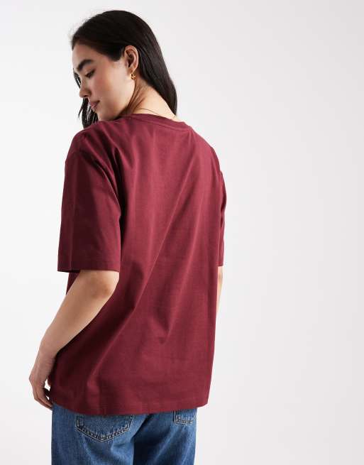 Threadbare - T-shirt a maniche corte in cotone bordeaux con grafica Martini, 3 di 4