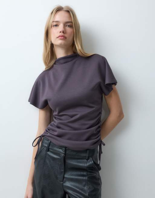 Threadbare top met capemouwen en zijdetail met plooien in grijs, 2 van 5