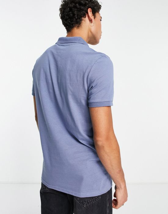 https://images.asos-media.com/products/threadbare-trophy-neck-polo-in-dusky-blue/201509137-2?$n_550w$&wid=550&fit=constrain