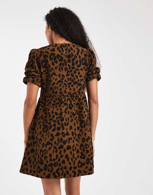 Threadbare - Vestito corto a maniche corte in tessuto a coste con stampa leopardata, 4 di 4