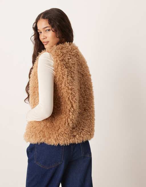 Threadbare – Weste aus Lammfellimitat in Hellbraun, 4 von 4