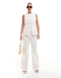 [Threadbare] Threadbare wide leg jeans in white with pink ditsy print (part of a set) 10 WHITE