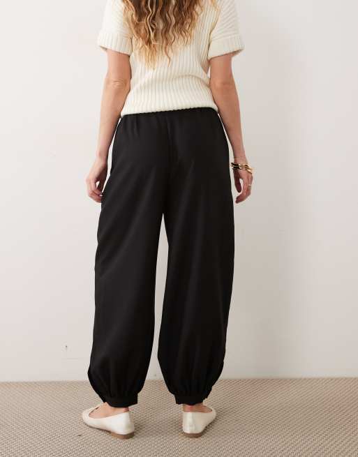 Threadbare woven twill balloon trousers with button cuffs in black, 5 of 5