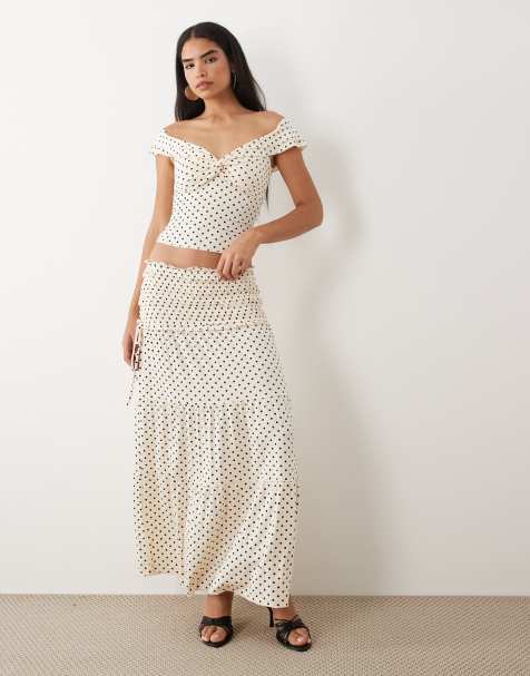 Tiger Mist – Denali – Geraffter Maxirock in Weiß mit Polka Dots und tiefer Taille, Kombiteil - view 1