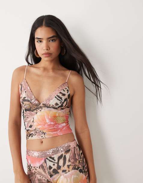 Tiger Mist - Fenella - Sæt med cami-top med dyb udskæring og pailletkanter og mikro-shorts med vintage-inspireret leopardprint - view 1