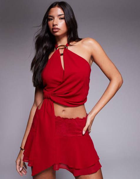 Tiger Mist - Indigo - Op meerdere manieren te dragen top van chiffon met halternek, drapering en gestrikte zijkant in rood, deel van co-ord set - view 1