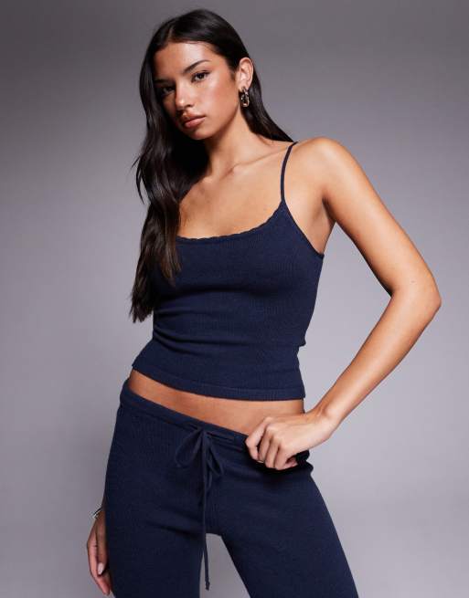 Tiger Mist - Leora - Top in maglia color blu navy con spalline sottili in coordinato