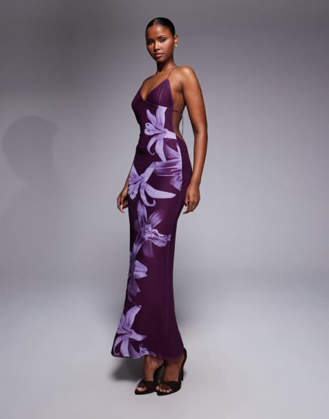 Tiger Mist - Orielle - Maxi jurk met bandjes, open achterkant en bloemenprint in pruim-orchidee - view 1