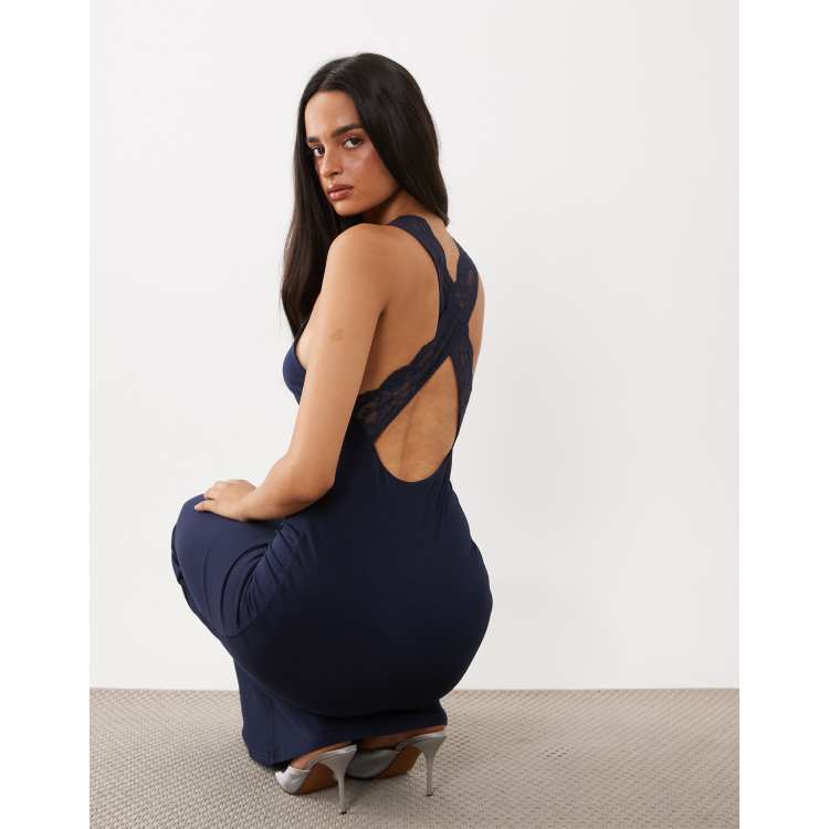 211378319-1-navy?$n_750w$&wid=