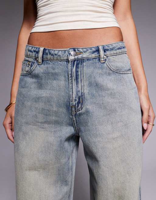 Tiger Mist Zanthe butterfly print low-mid rise oversized straight leg jeans in light wash denim, 4 of 5