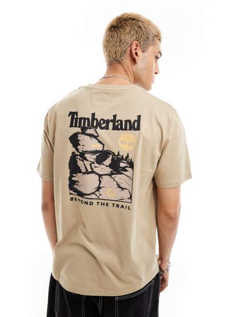 Timberland – Beżowy T-shirt oversize z dużym nadrukiem z motywem głazów na plecach – tylko w ASOS