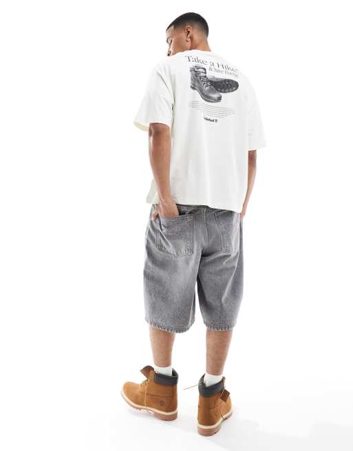 Timberland – Biały T-shirt z nadrukiem z napisem „Take a Hike” na plecach – tylko w ASOS