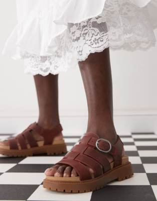 Timberland - Clairemont Way - Fischersandalen aus Leder in Burgunderrot