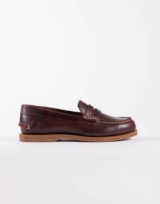  Classic boat loafer in burgundy full grain leather