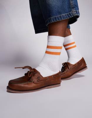  Classics 2 eye boat shoe in mid brown leather