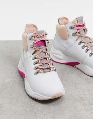 delphiville hiker