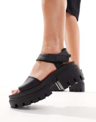 Timberland - Everleigh - Sandalen in Schwarz mit Plateausohle