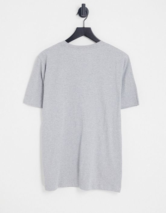 https://images.asos-media.com/products/timberland-front-graphic-t-shirt-in-gray/201752014-2?$n_550w$&wid=550&fit=constrain