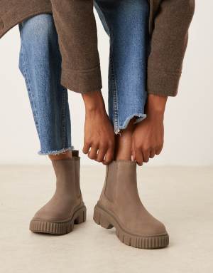 Timberland Greyfield chelsea boots in brown nubuck