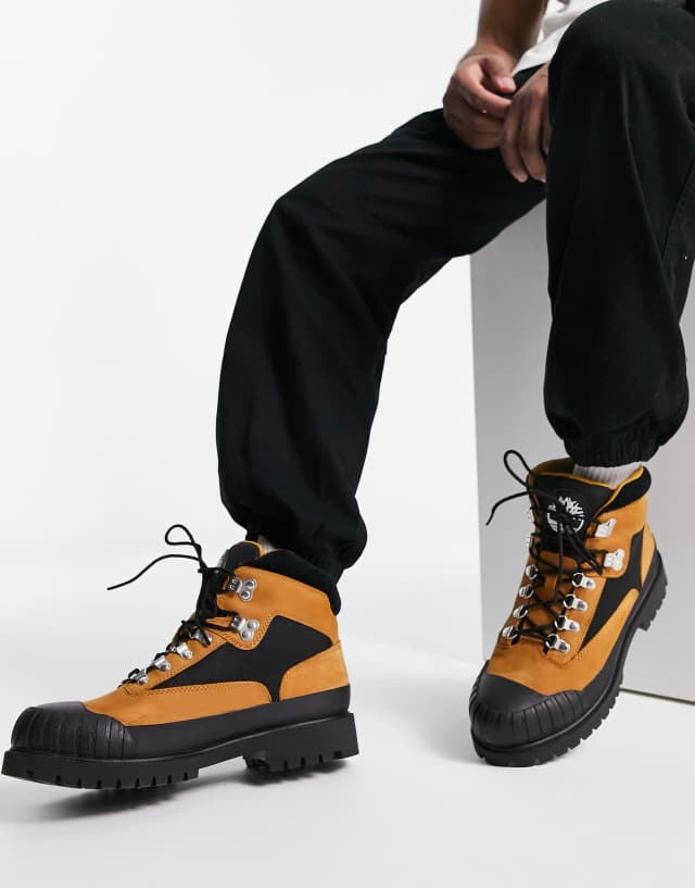 Timberland Heritage rubber toe hiker boots in wheat tan
