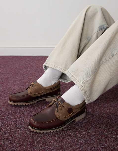 Timberland – Klassische Bootsschuhe aus Leder in zweifarbigem Burgunderrot mit 3 Ösen - view 1