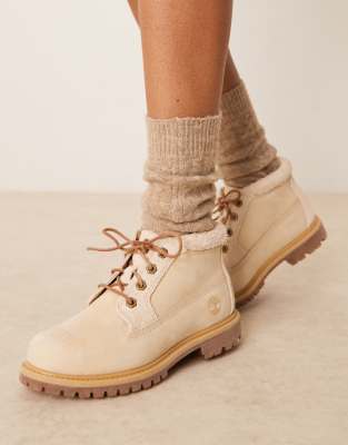  Nellie boots in off white nubuck