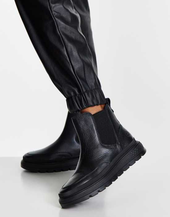 https://images.asos-media.com/products/timberland-ray-city-chelsea-boots-in-black/200931418-4?$n_550w$&wid=550&fit=constrain