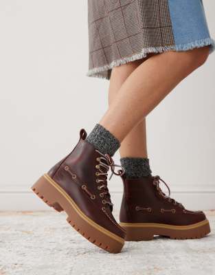 Timberland Stone Street lace up 7 eye elevated boots in burgundy-Brown