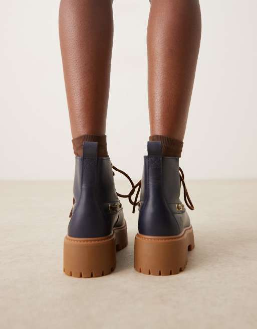 Timberland – Stone Street – Marinblå boots i läder med platå och 7 par öljetter, 3 av 4