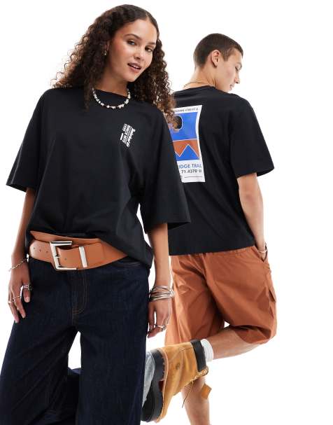 Timberland – Svart t-shirt i oversize med geometriskt mönstrat bergstryck – Endast hos ASOS - view 1
