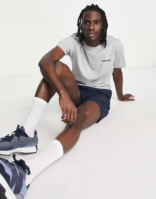 Timberland - T-shirt met klein logo in grijs
