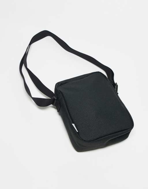 Timberland Timberpack cross body bag in black, 2 of 3