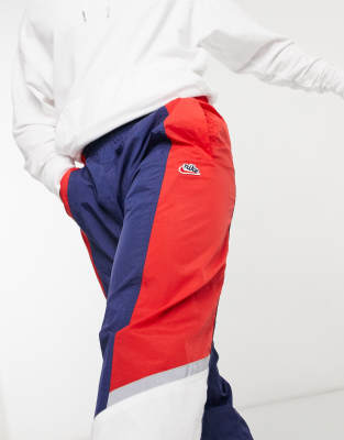 nike woven taping cuffed joggers