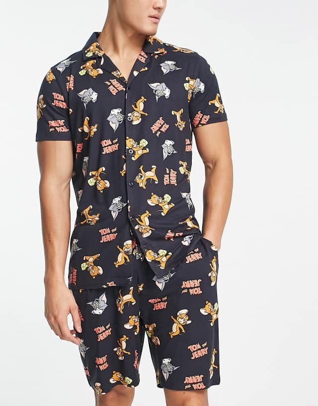 Tom And Jerry pajama shirt and short set in black