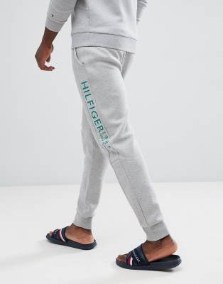 tommy hilfiger cuffed joggers