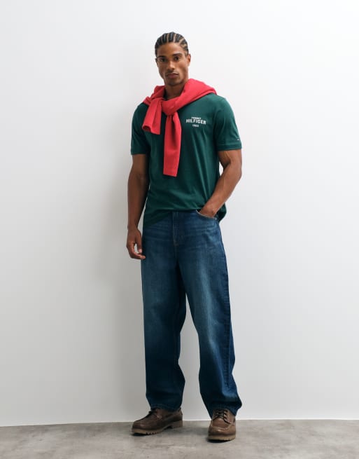 Tommy Hilfiger 1985 graphic logo t-shirt in dark green, 2 of 5