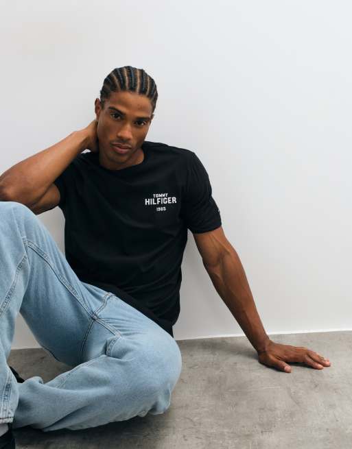 Tommy Hilfiger 1985 T-Shirt mit Grafiklogo in Schwarz, 5 von 5