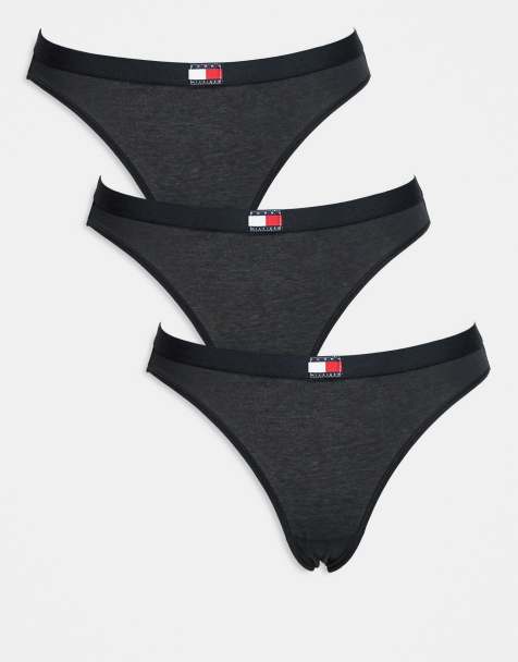 Tommy Hilfiger – 3er-Pack Bikini-Fit-Slips in Schwarz mit Flag-Detail - view 1