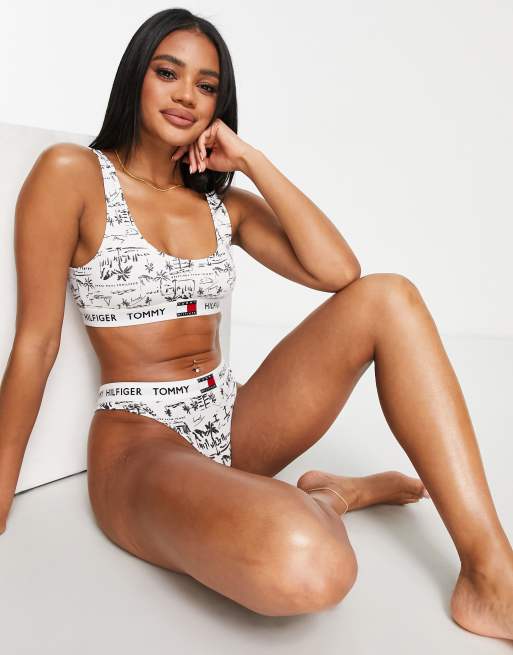 Tommy Hilfiger 85 unlined bralet in white greetings print