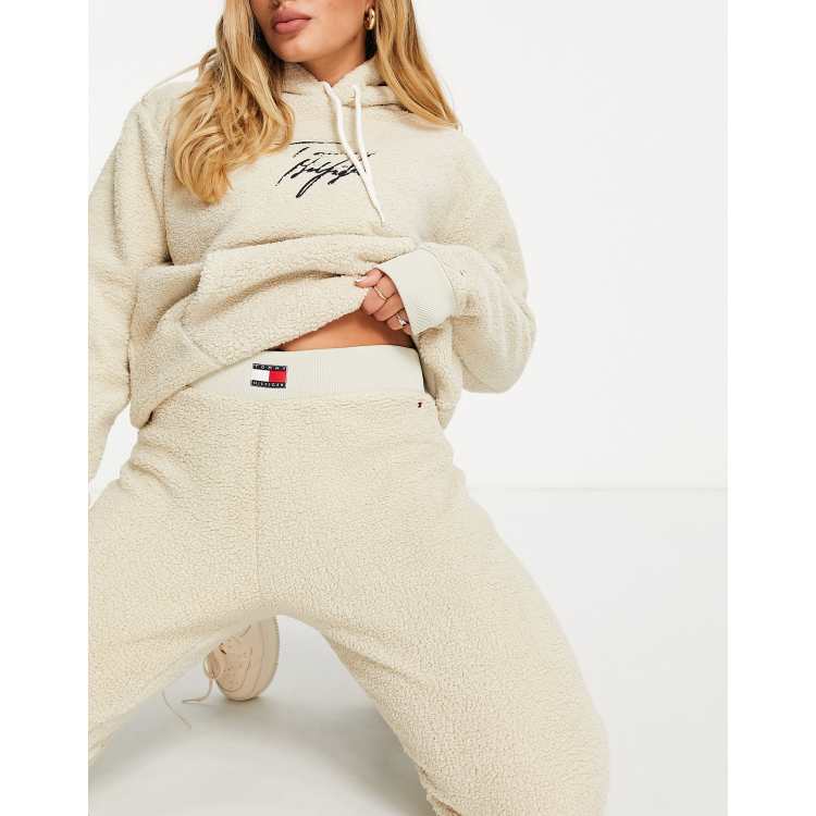 Fluffy tommy hilfiger clearance sweater