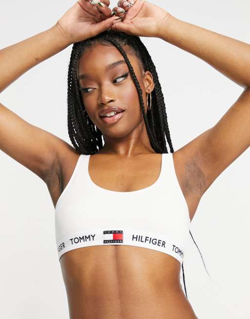 Tommy Hilfiger 85 Ungefuttertes Bustier mit Logo in WeiB ASOS