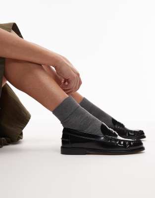 Tommy Hilfiger - Abrasivato - Penny-Loafer aus Leder in Schwarz