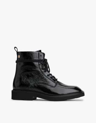 Tommy Hilfiger - Ankle-Boots aus Leder in Schwarz mit Knitterstruktur und Schnürung