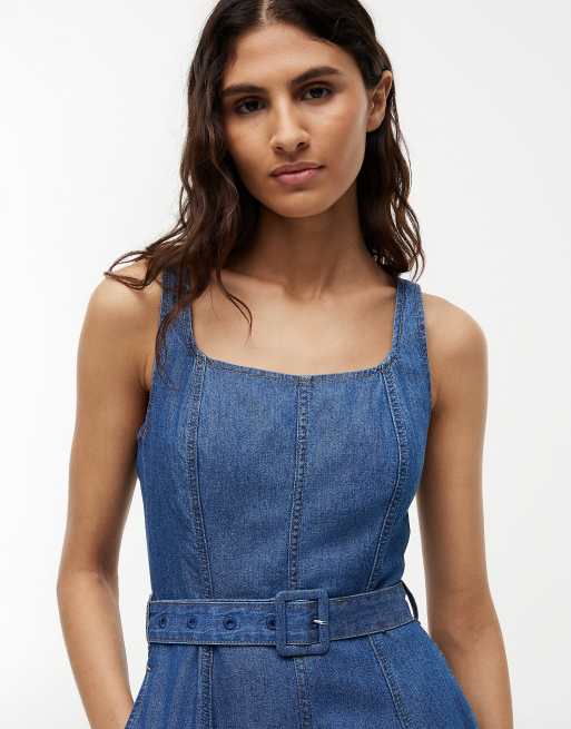 Tommy Hilfiger – Ausgestelltes Midi-Jeanskleid in Dunkelblau mit Gürtel, 2 von 6