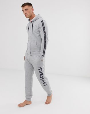 tommy hilfiger hoodie and sweatpants