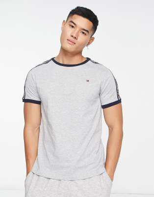 tommy hilfiger t shirt regular fit