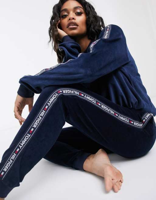 Women's tracksuit deals tommy hilfiger