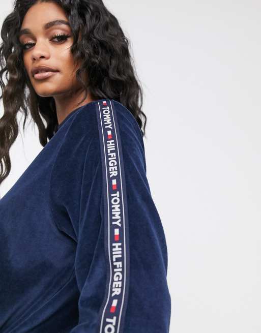 Track top tommy deals hilfiger