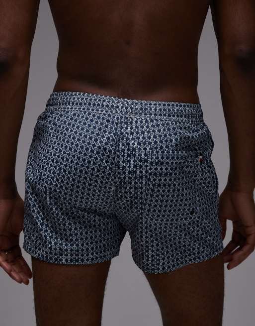 Tommy Hilfiger – Badeshorts mit Kordelzug und blauem geometrischem Muster, 5 von 5