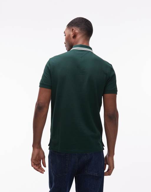 Tommy Hilfiger badge pique polo shirt in dark green, 3 of 5